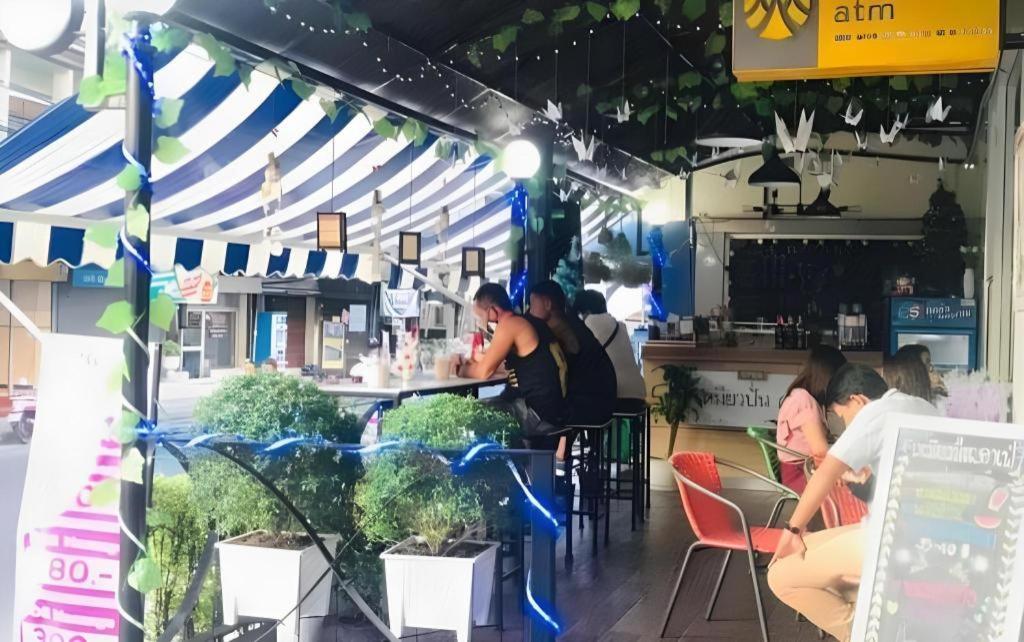 Buddy Place Бангкок Екстер'єр фото